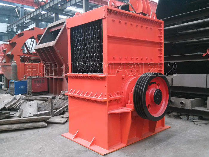 蝸牛重錘破碎機和方箱重錘破碎機的區別